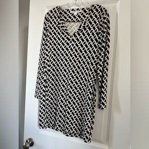 Diane Von Furstenberg Black and White Patterned Tunic